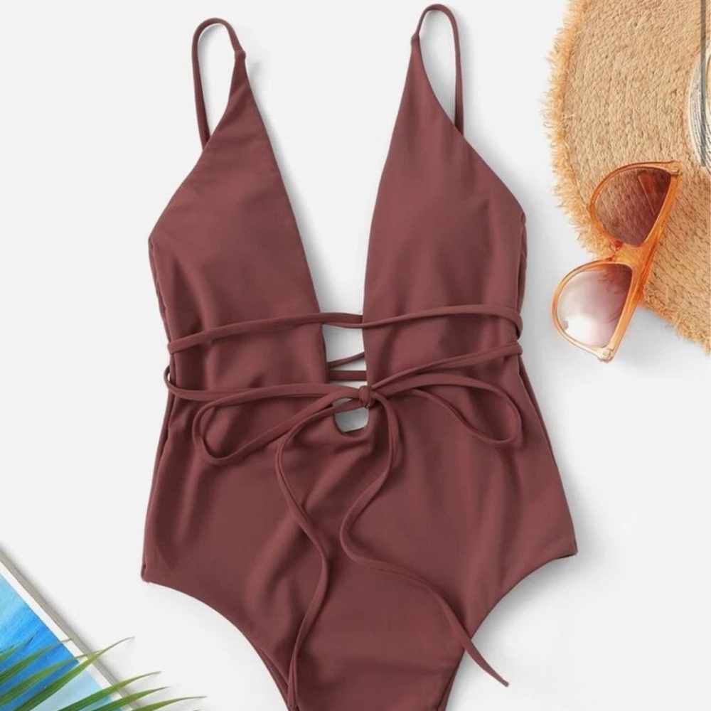 One piece sexy swim suit